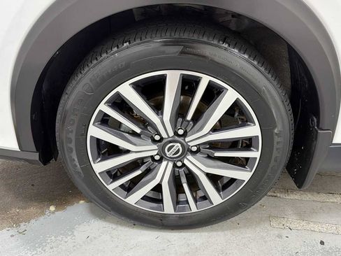 Used 2021 Nissan Kicks SV FWD image 10