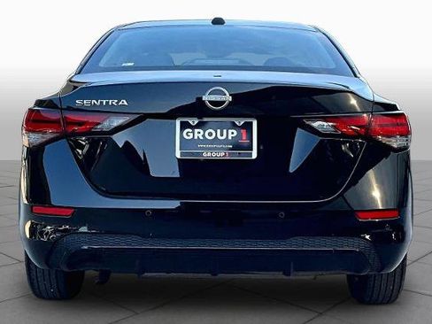 Certified 2025 Nissan Sentra SV FWD image 5