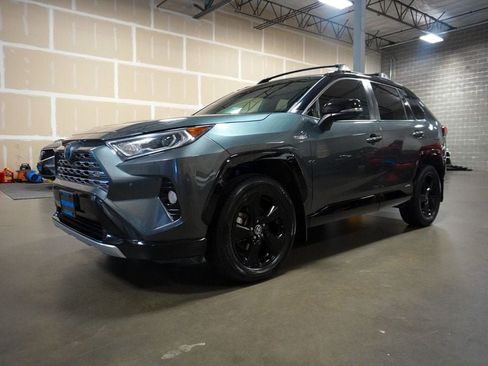 Used 2020 Toyota RAV4 XSE AWD/4WD image 2