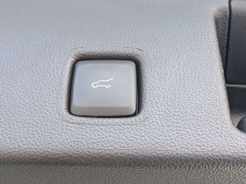 Used 2025 Ford Escape ST-Line w/ Tech Pack #1 FWD image 14