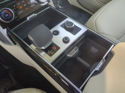 Used 2023 Land Rover Range Rover SE AWD/4WD image 19