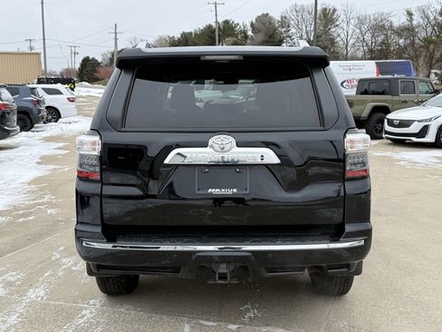 Used 2020 Toyota 4Runner Limited image 6