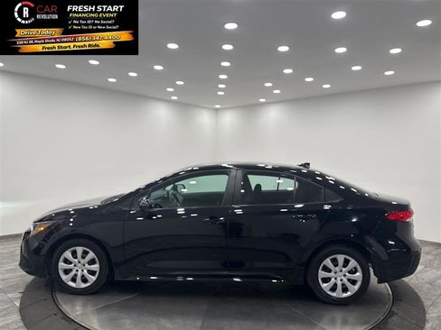 Used 2023 Toyota Corolla LE image 21