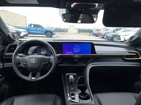 Used 2025 Toyota Crown w/ Advanced Technology Package AWD/4WD image 16