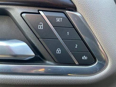 Used 2023 GMC Sierra 1500 SLT w/ SLT Premium Package image 16