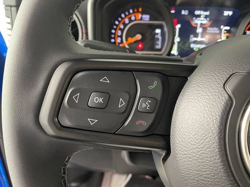 New 2026 Jeep Gladiator Rubicon w/ Safety Group AWD/4WD image 9