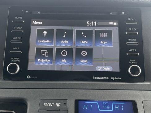 Used 2020 Toyota Sienna XLE w/ XLE Navigation Package image 27