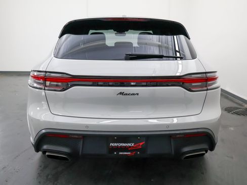 Used 2024 Porsche Macan AWD/4WD image 4