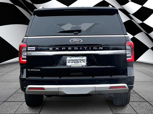 Certified 2022 Ford Expedition Platinum image 4