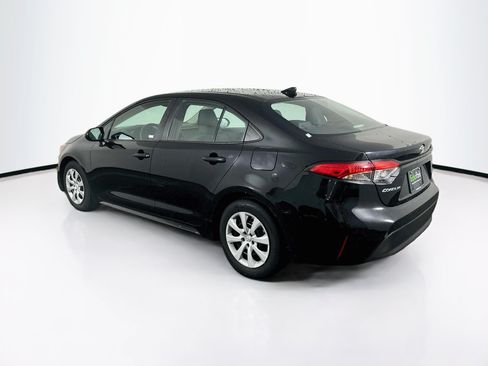 Used 2025 Toyota Corolla LE FWD image 5