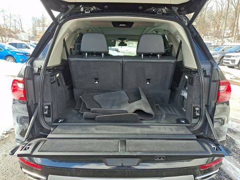 Used 2020 BMW X7 xDrive40i w/ Luxury Seating Package image 31