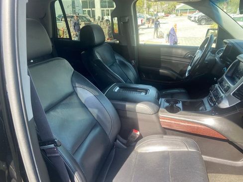 Used 2017 GMC Yukon SLT image 17