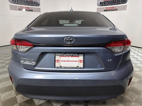 Used 2025 Toyota Corolla LE image 4