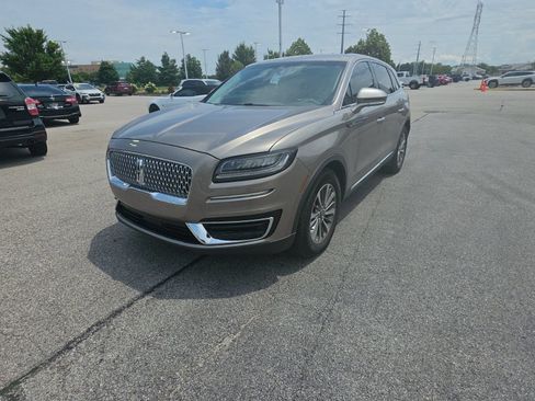 Used 2019 Lincoln Nautilus Select w/ Cargo Utility Package FWD image 3