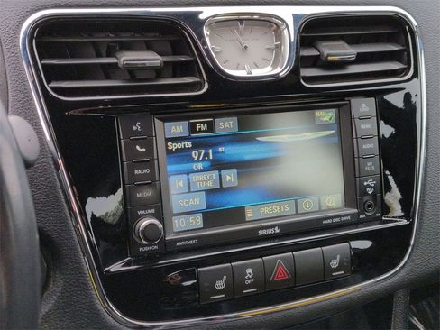 Used 2014 Chrysler 200 Limited w/ Sun/Sound Group image 13