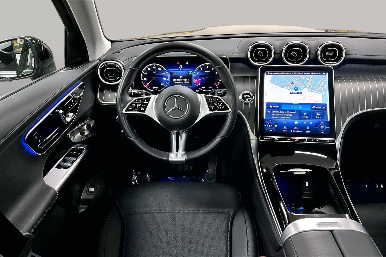 Used 2023 Mercedes-Benz GLC 300 4MATIC image 6