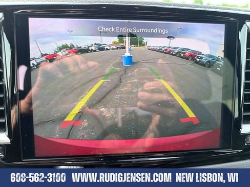 Used 2025 Chrysler Pacifica Select FWD image 19
