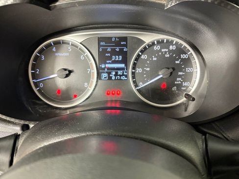 Used 2022 Nissan Versa S FWD image 25