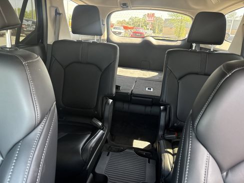 Used 2025 Honda Pilot EX-L image 25