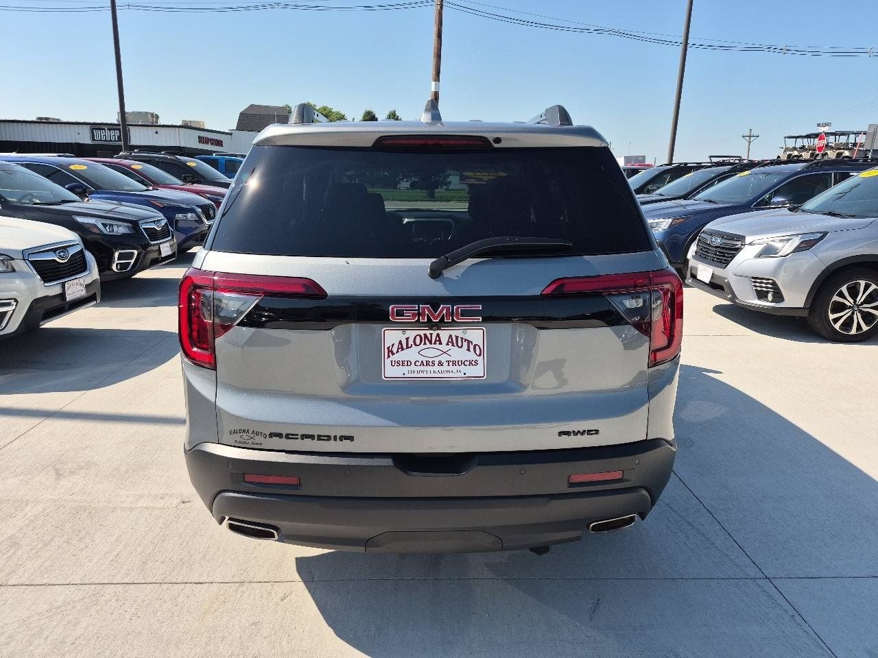 Used 2023 GMC Acadia SLE w/ Driver Convenience Package AWD/4WD image 7