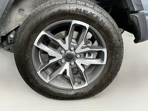 Used 2024 Jeep Wrangler Unlimited w/ Convenience Group AWD/4WD image 11