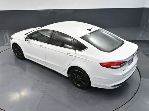 Used 2017 Ford Fusion SE image 50