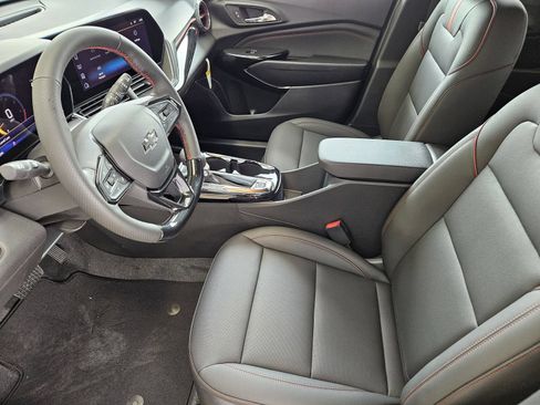 New 2026 Chevrolet Trax RS w/ Driver Confidence Package FWD image 16