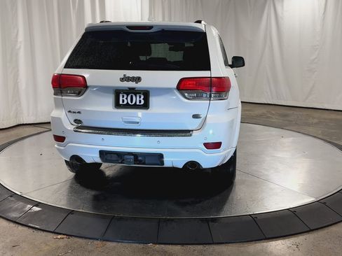Used 2014 Jeep Grand Cherokee Overland w/ Advanced Technology Group image 9
