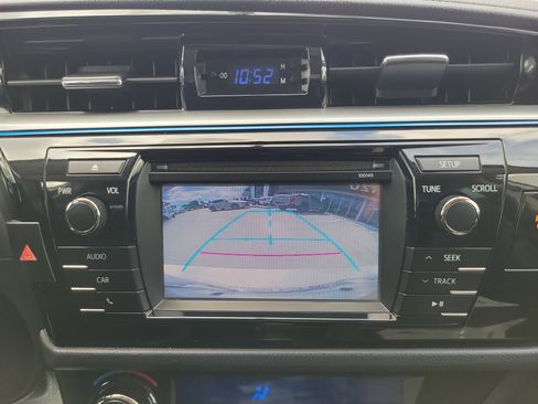 Used 2014 Toyota Corolla S FWD image 25
