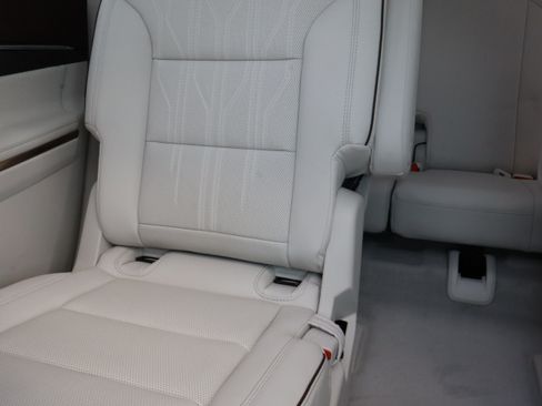 New 2026 Buick Enclave Avenir w/ Super Cruise Package AWD/4WD image 10