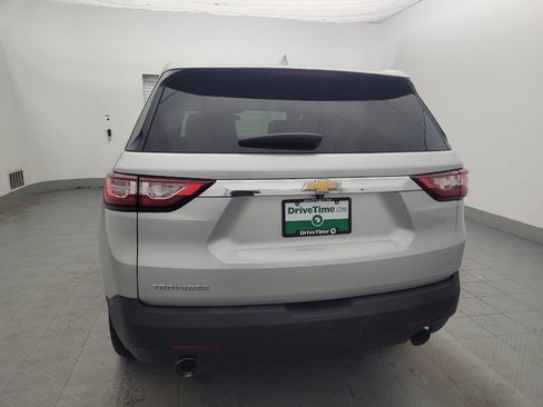 Used 2020 Chevrolet Traverse LS w/ LPO, Cargo Package FWD image 6