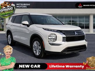 New 2026 Mitsubishi Outlander ES video 1