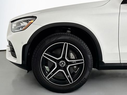 Certified 2022 Mercedes-Benz GLC 300 image 11