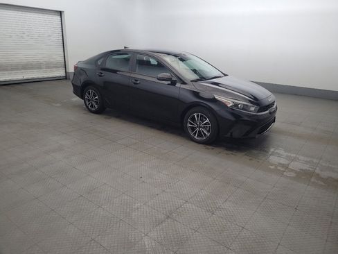 Used 2023 Kia Forte LXS w/ LXS Technology Package FWD image 11