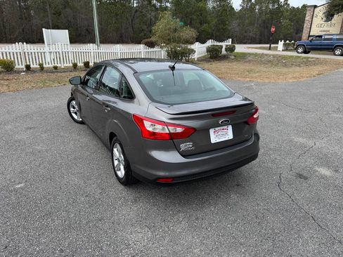 Used 2012 Ford Focus SE image 4