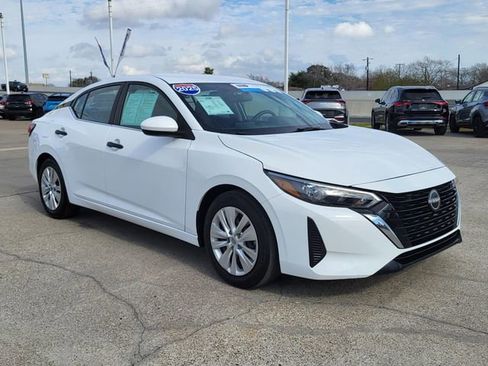 Used 2025 Nissan Sentra S image 21