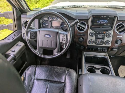 Used 2016 Ford F250 Lariat RWD image 16