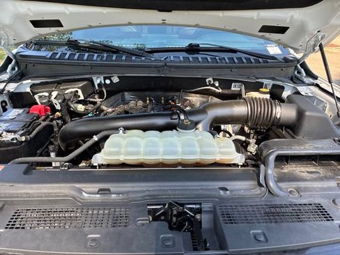 Used 2022 Ford Expedition Limited RWD image 19