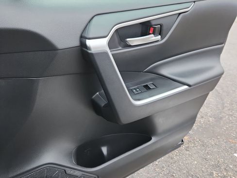 Used 2023 Toyota RAV4 XLE image 15