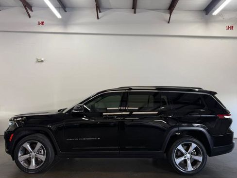 Used 2021 Jeep Grand Cherokee L Limited image 3