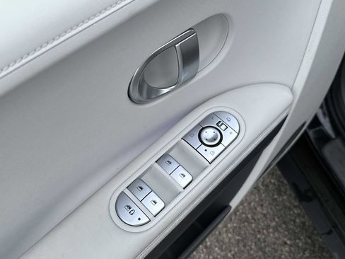 Used 2023 Hyundai Ioniq 5 SEL image 17