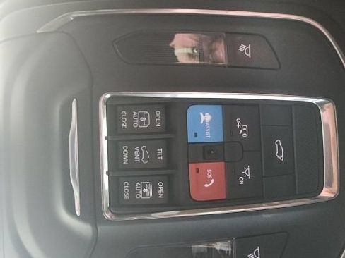 Used 2022 Jeep Wagoneer Series I w/ Premium Group I RWD image 38