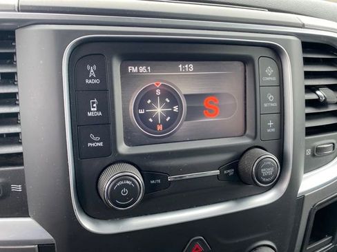 Used 2022 RAM 1500 Classic SLT image 10