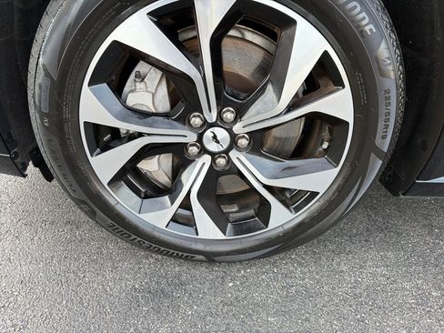 Used 2022 Ford Mustang Mach-E Premium image 9