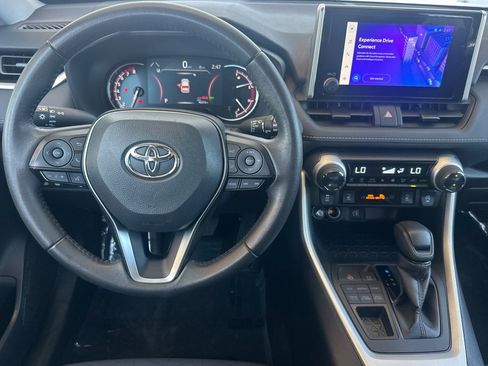 Used 2025 Toyota RAV4 XLE w/ Weather Package AWD/4WD image 17