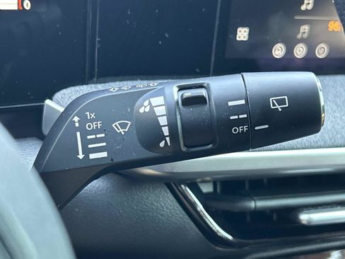 Used 2026 Nissan Kicks SV FWD image 24