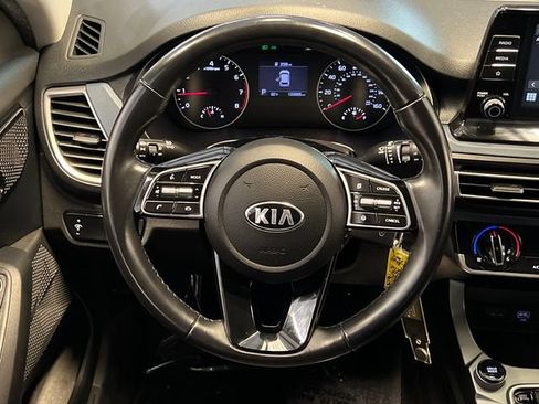 Used 2021 Kia Seltos S AWD/4WD image 19