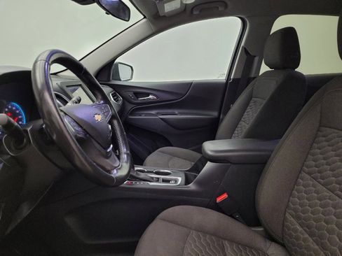 Used 2019 Chevrolet Equinox LT FWD image 17