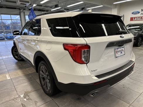 Certified 2023 Ford Explorer XLT w/ Equipment Group 202A image 15