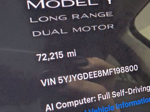 Used 2021 Tesla Model Y Long Range AWD/4WD image 17